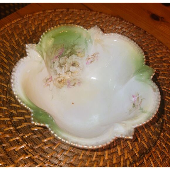 Antique RS Prussia Porcelain Footed Bowl Scalloped Edge Gardenia Gold Rim drops, - Picture 15 of 15